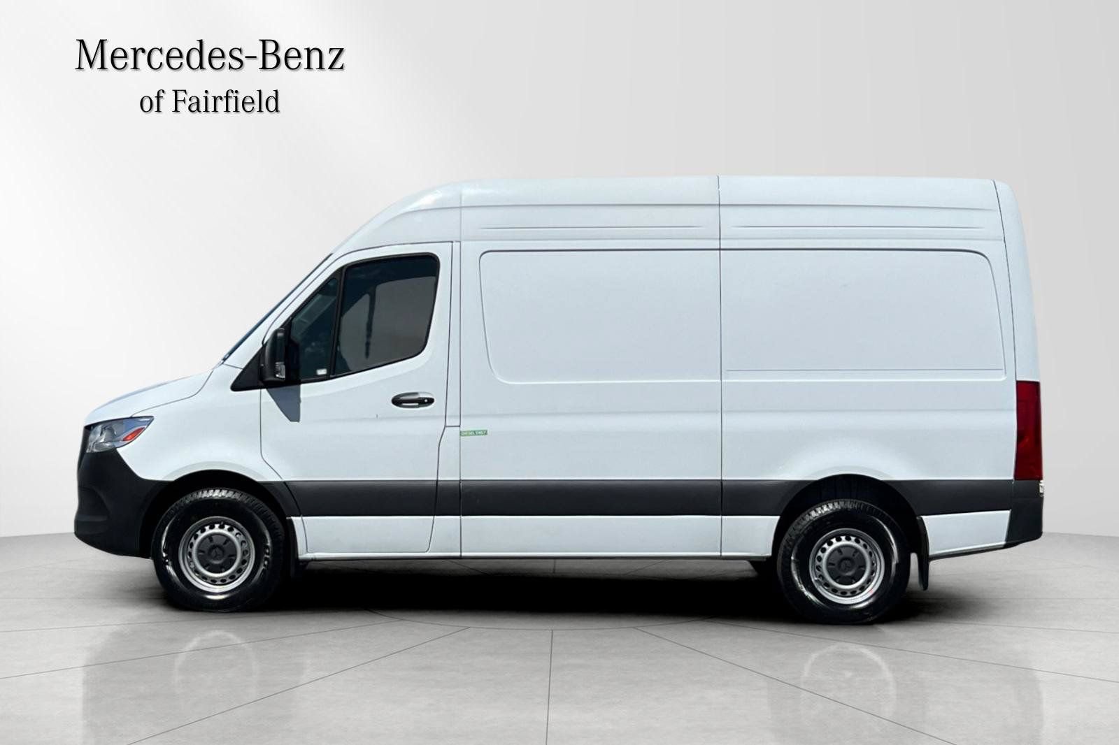 Used 2025 Mercedes-Benz Sprinter 2500 image 4