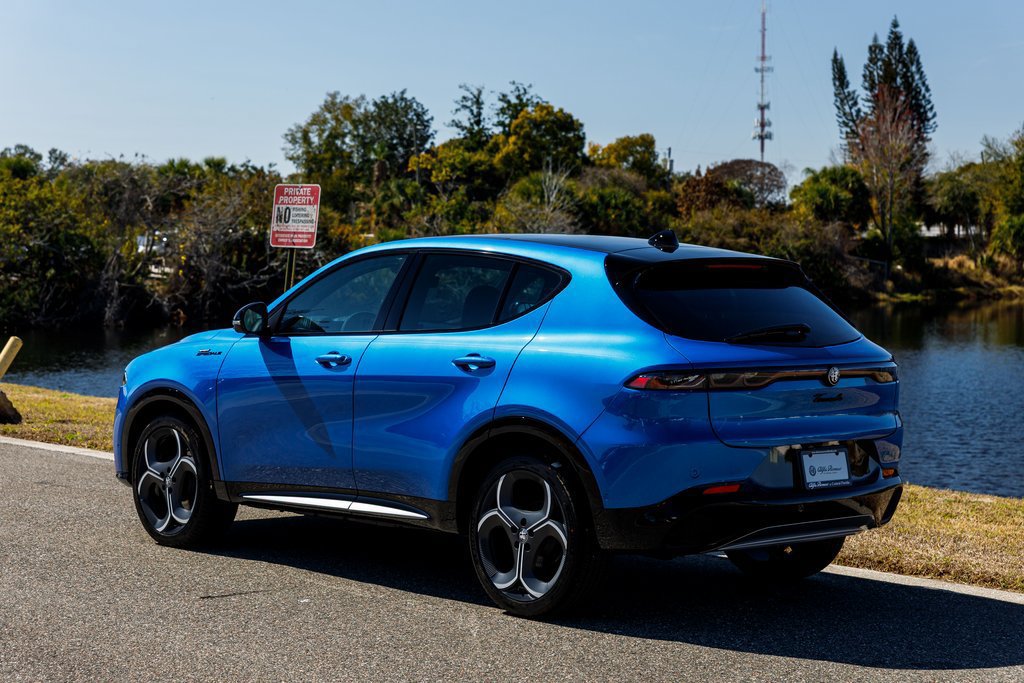 New 2026 Alfa Romeo Tonale w/ Active Assist Package AWD/4WD image 5