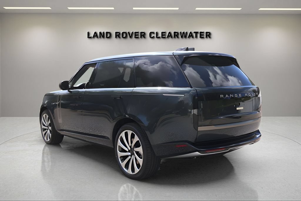 New 2026 Land Rover Range Rover Long Wheelbase SE AWD/4WD image 3
