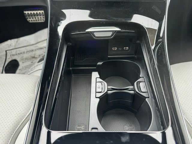New 2026 Mercedes-Benz C 300 4MATIC Sedan image 32