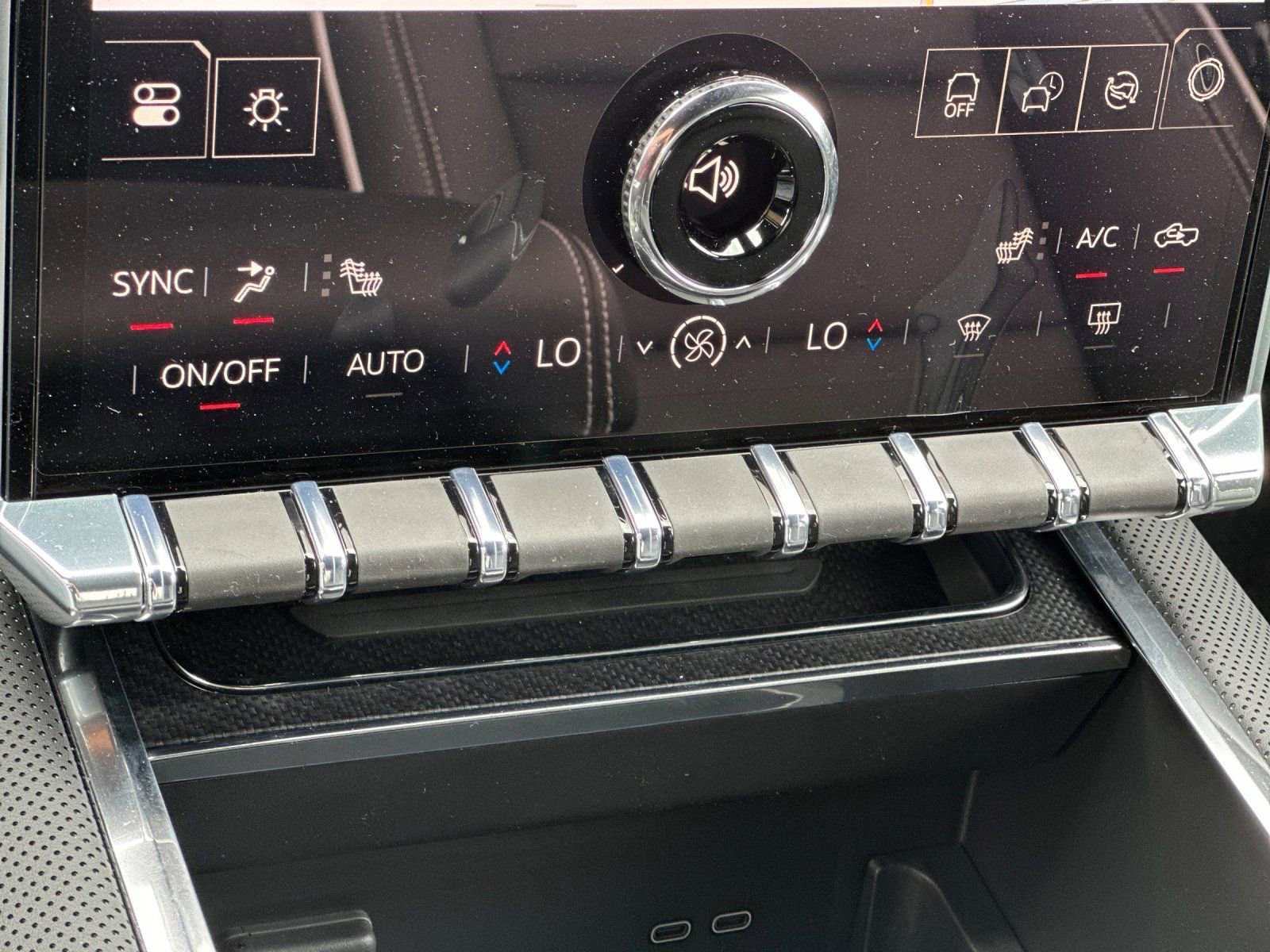 New 2026 GMC Sierra EV Elevation image 20