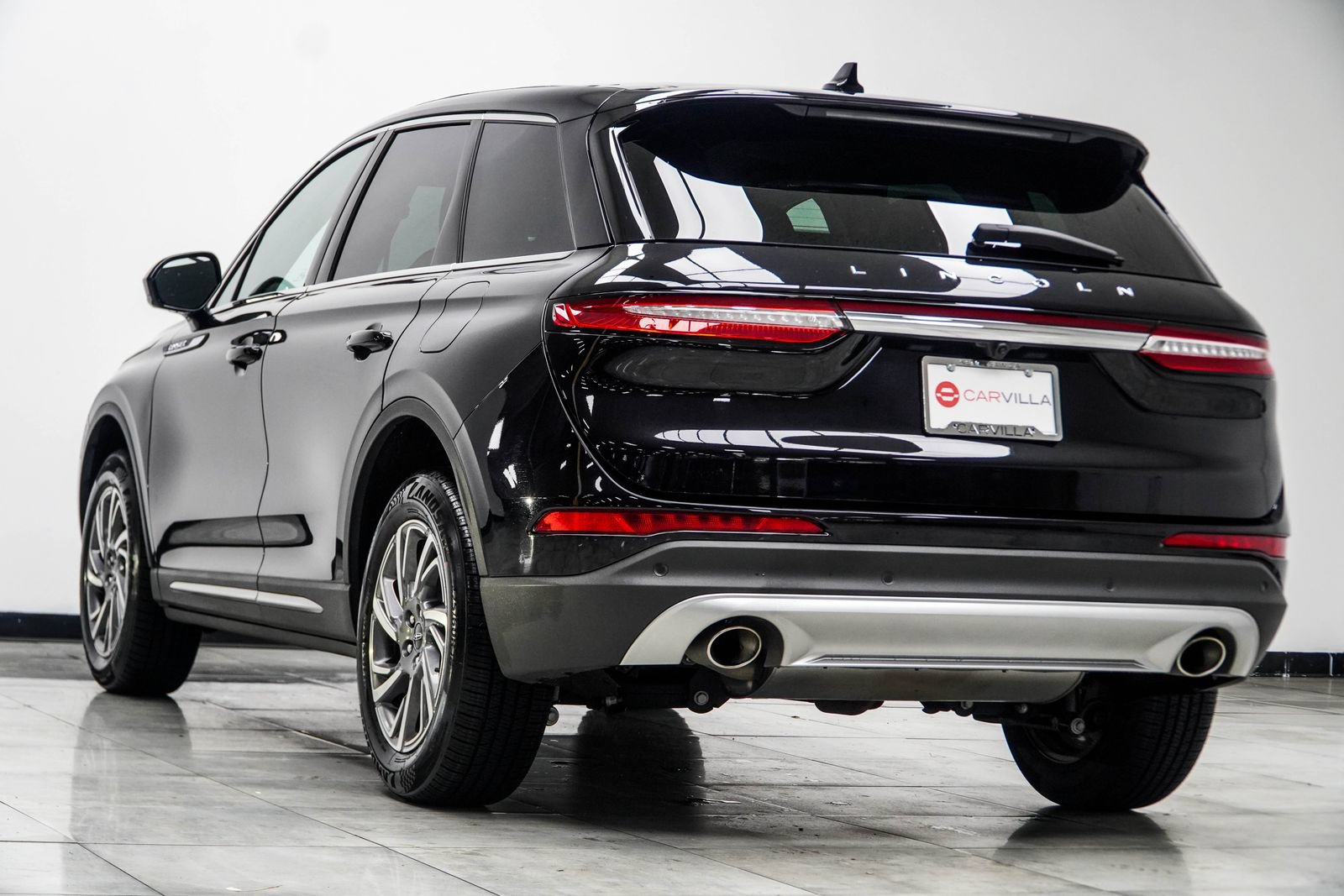 Used 2025 Lincoln Corsair AWD image 12