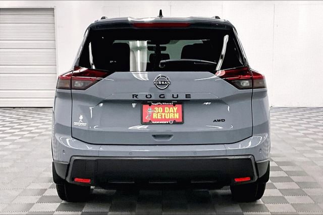 New 2026 Nissan Rogue Dark Armor image 5