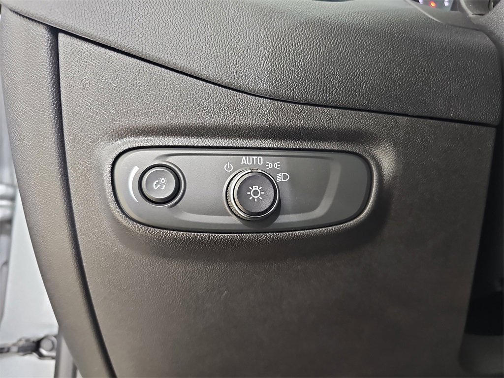 Certified 2023 Chevrolet Equinox RS image 31