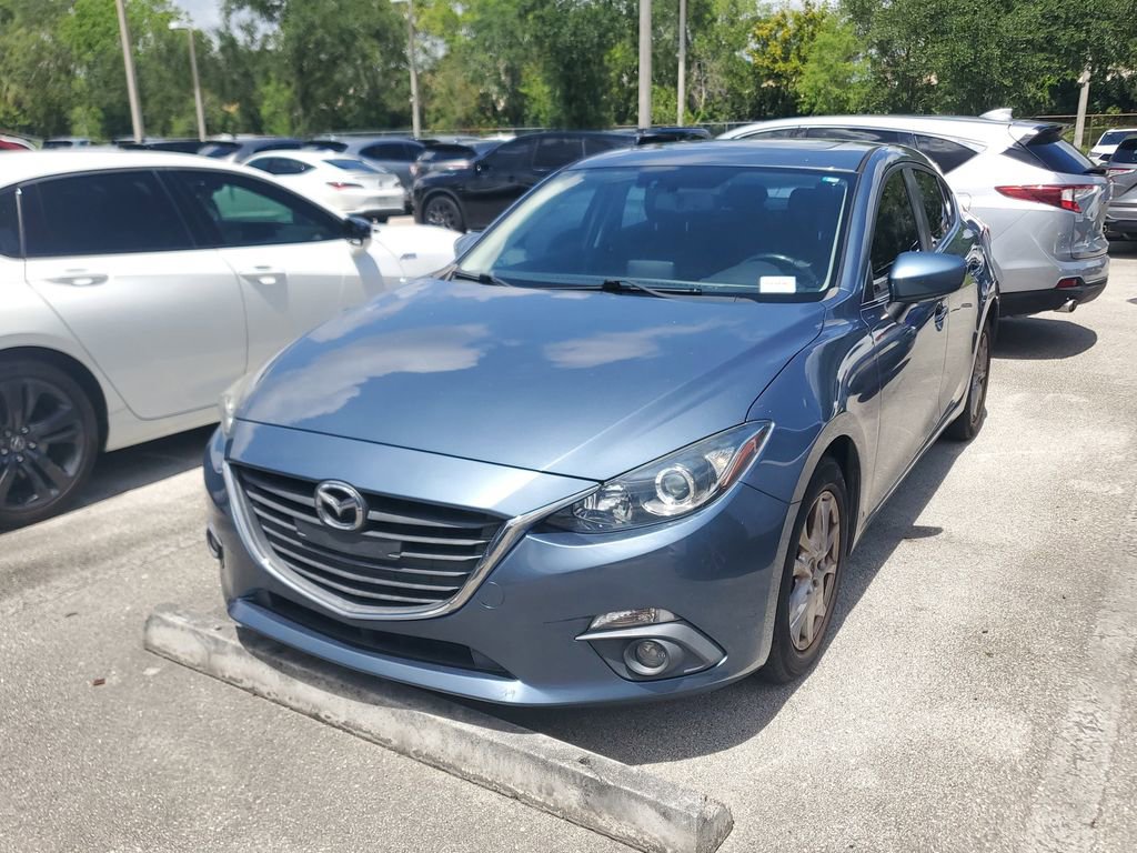 Used 2016 MAZDA MAZDA3 i Touring w/ Popular Equipment Package FWD image 3