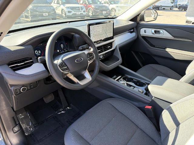 Certified 2025 Ford Explorer Active image 17