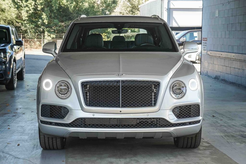 Used 2019 Bentley Bentayga AWD/4WD image 2