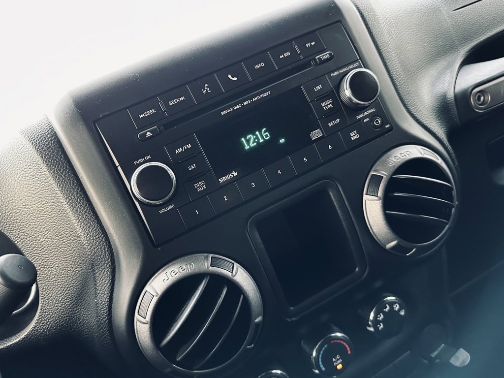 Used 2013 Jeep Wrangler Unlimited Sport image 14