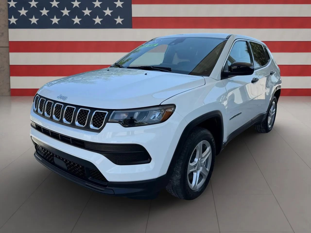 Used 2024 Jeep Compass Sport image 1