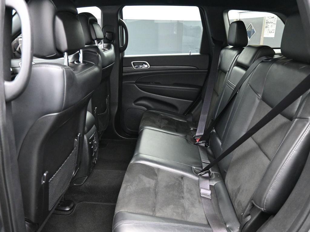 Used 2022 Jeep Grand Cherokee Laredo X image 12