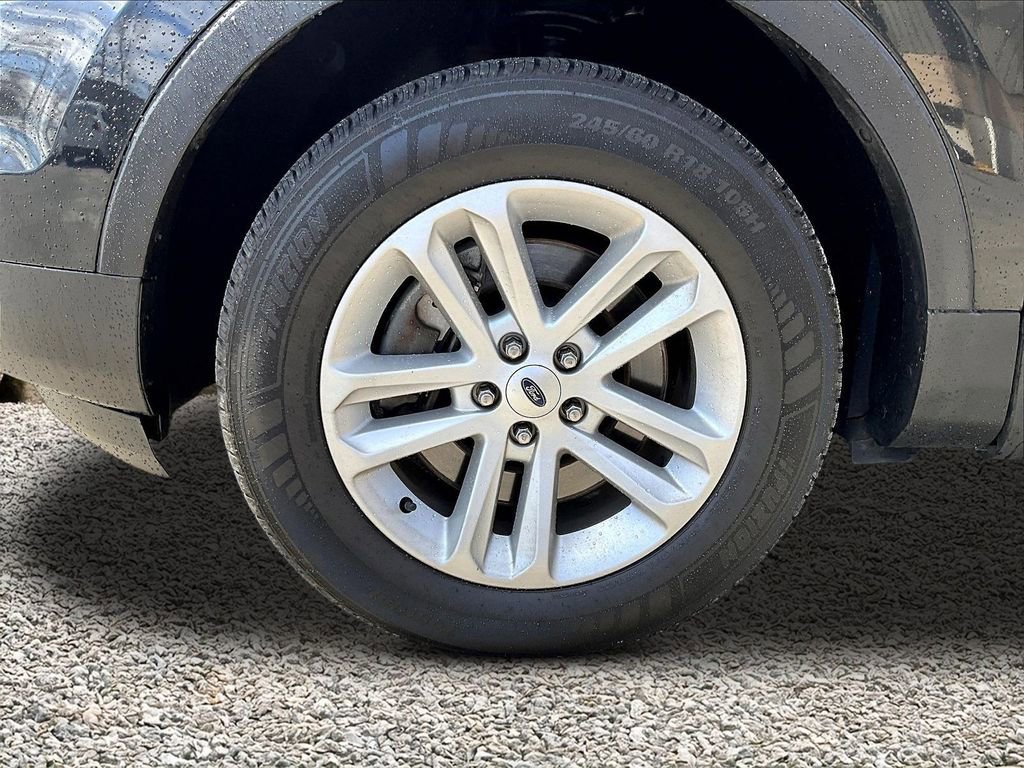 Used 2014 Ford Explorer XLT w/ Equipment Group 202A image 9