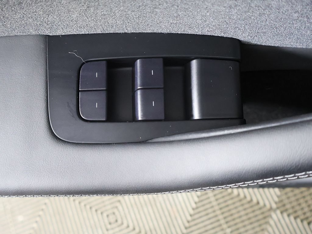 Used 2024 Tesla Model 3 Long Range RWD image 40