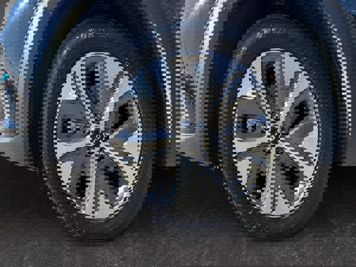 Used 2022 Kia Niro EX image 9