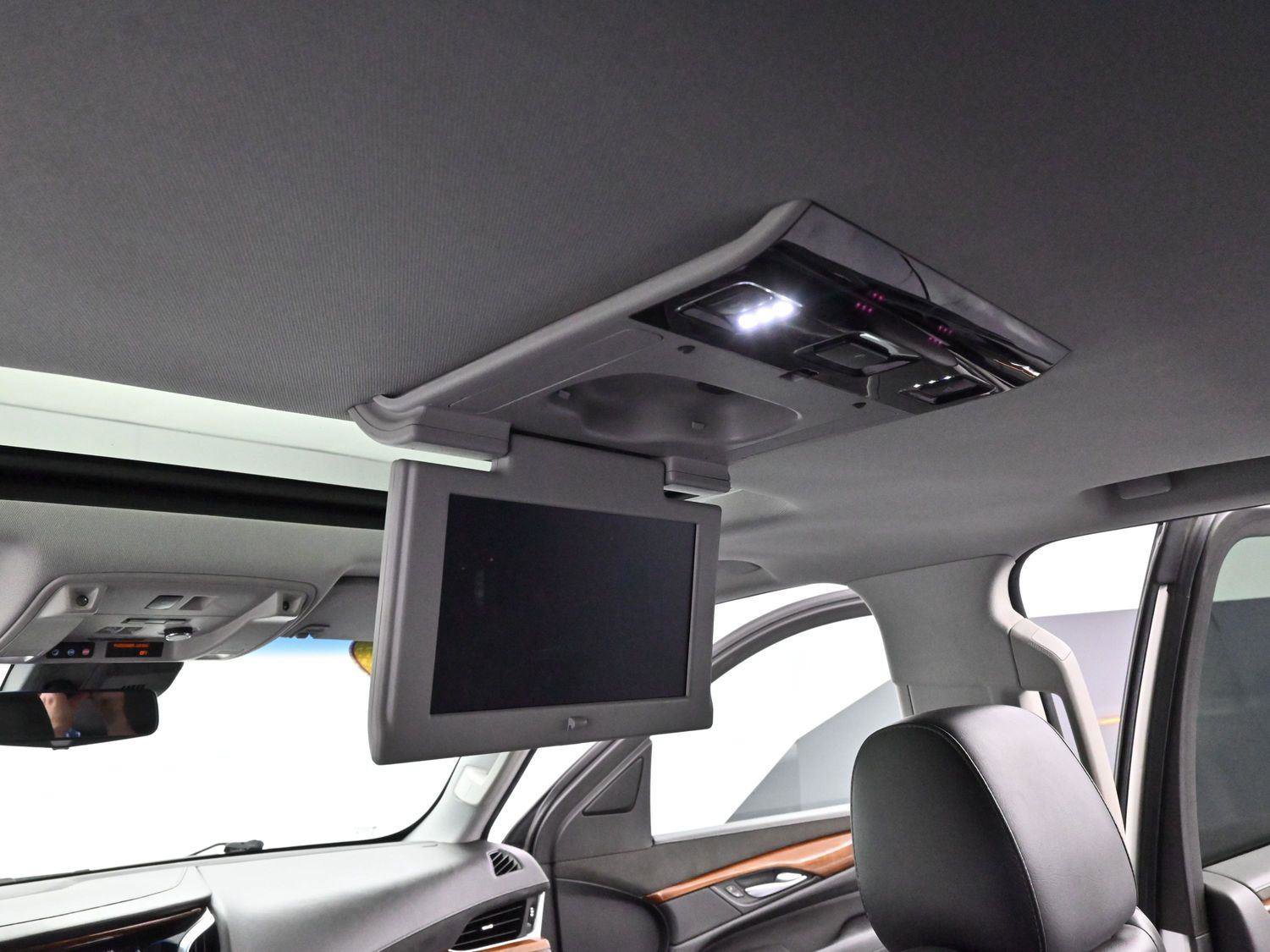 Used 2017 Cadillac Escalade ESV Luxury image 34