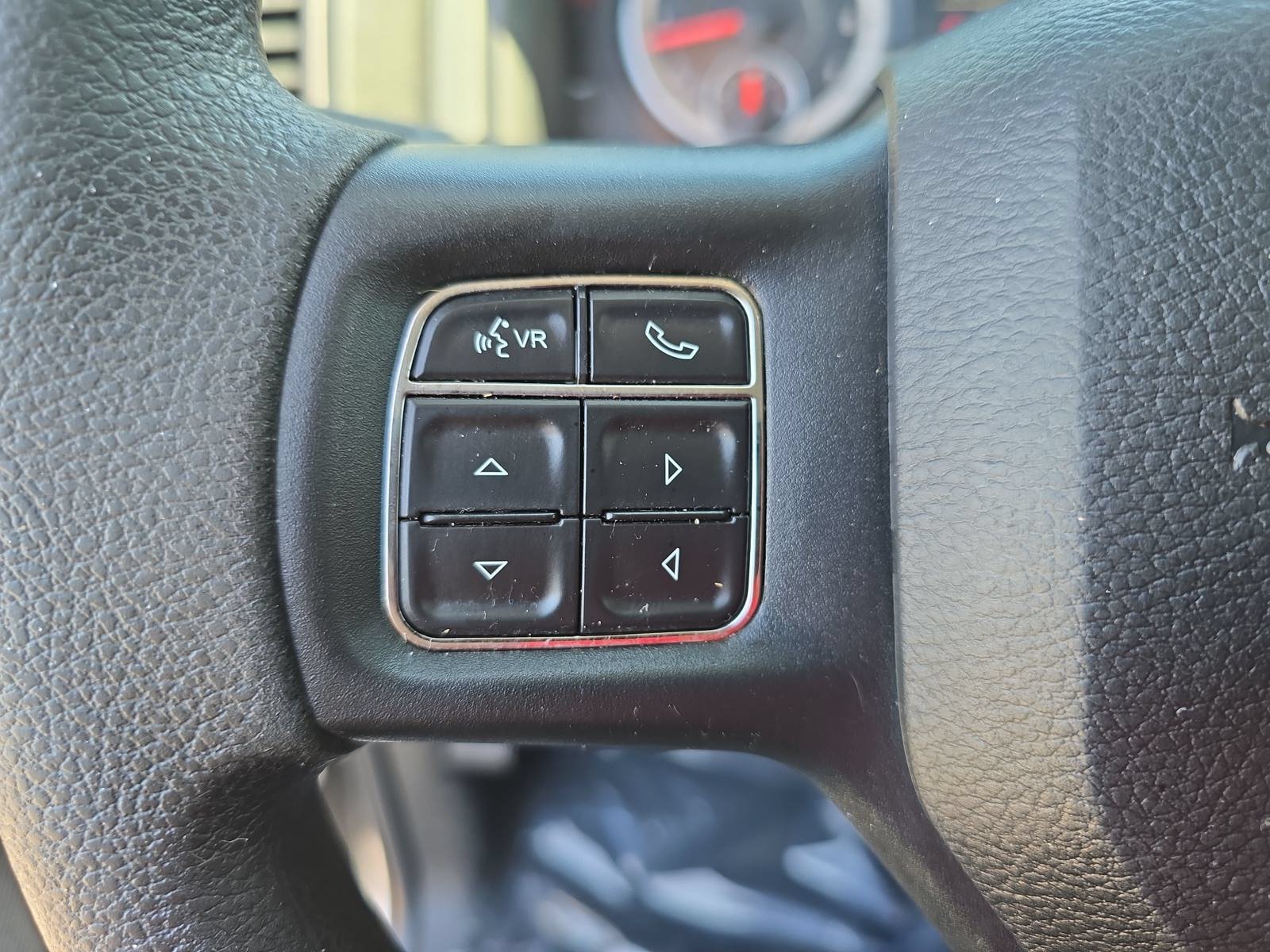 Used 2017 RAM 1500 Express RWD image 16
