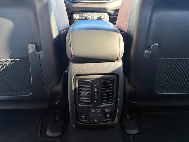 Used 2025 Dodge Durango R/T AWD/4WD image 13