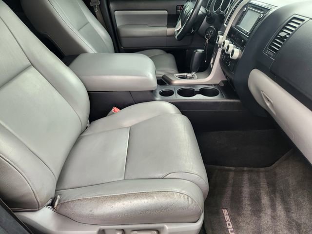 Used 2015 Toyota Sequoia SR5 w/ Premium Package RWD image 10