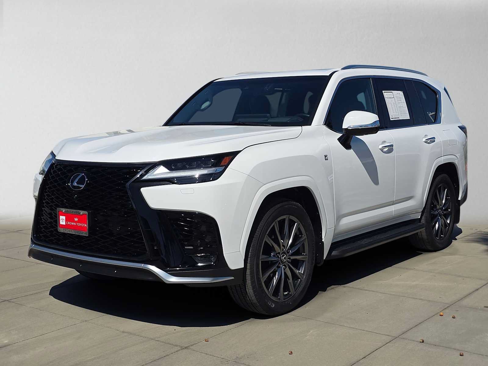 Used 2023 Lexus LX 600 F Sport w/ Accessory Package (Z1) AWD/4WD image 7