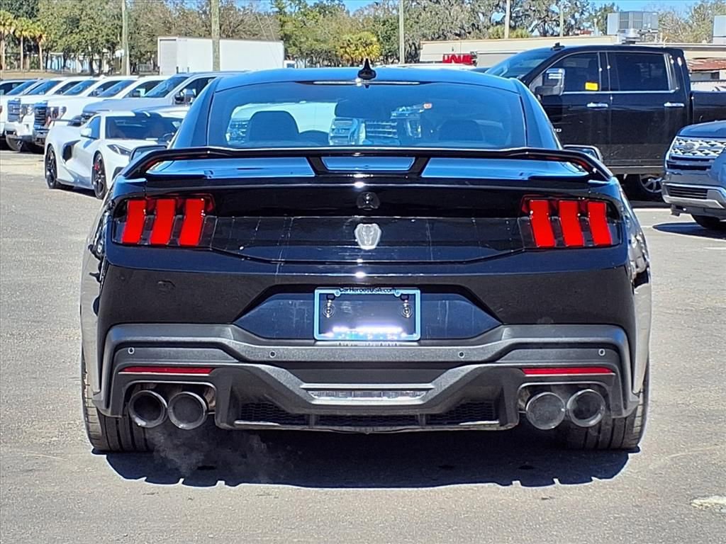 Used 2025 Ford Mustang Dark Horse image 6