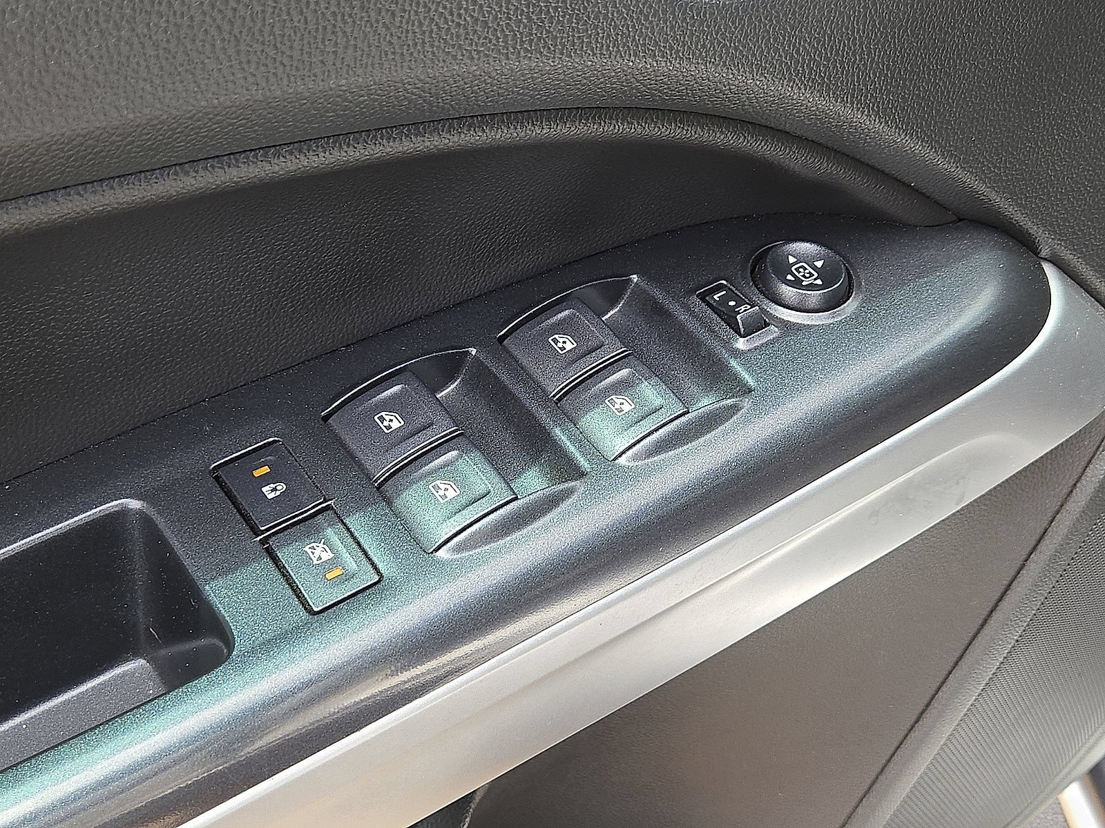 Used 2021 Chevrolet Colorado LT RWD image 21