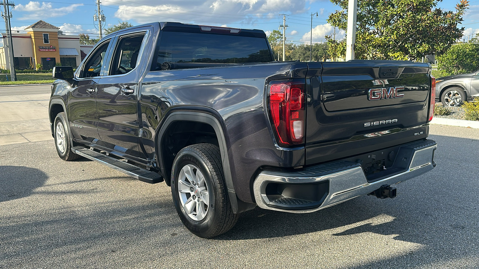 Used 2022 GMC Sierra 1500 SLE image 20