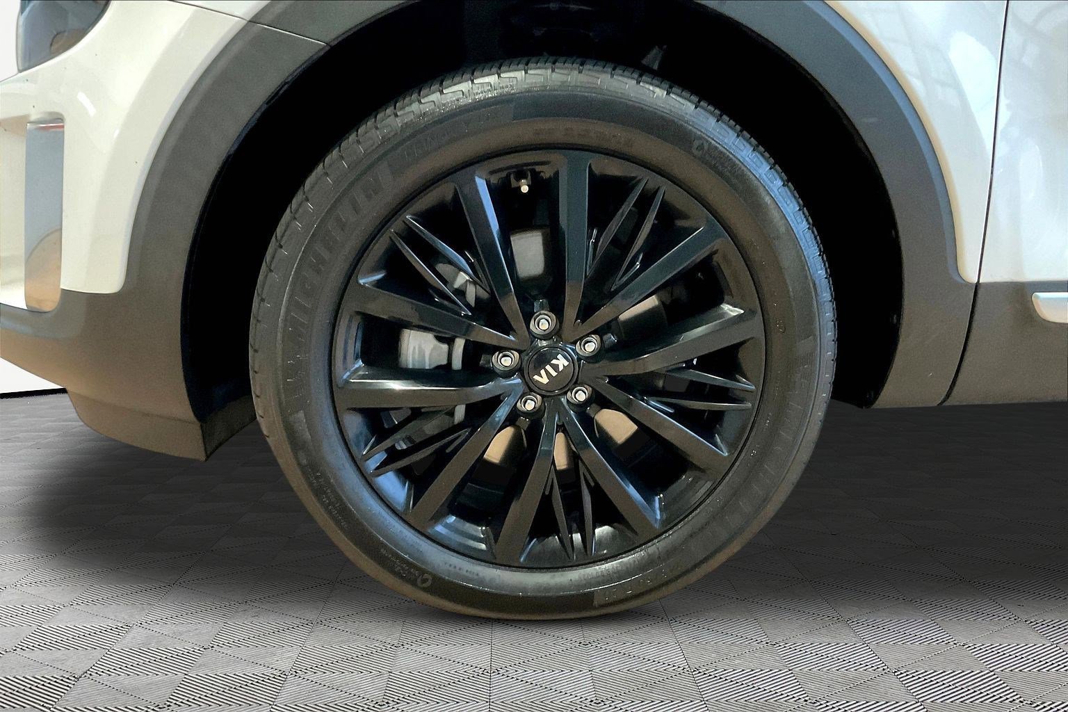 Used 2020 Kia Telluride SX image 33