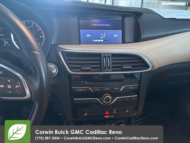 Used 2018 INFINITI QX30 Premium image 18