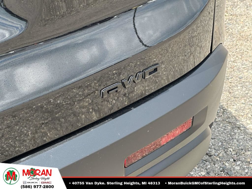 Certified 2023 GMC Acadia SLT w/ Elevation Edition AWD/4WD image 10
