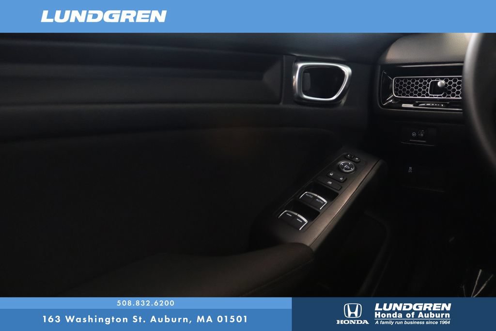 Used 2025 Honda Civic Sport image 29