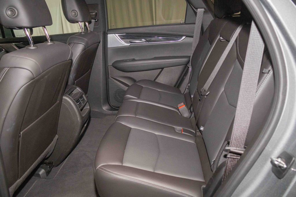 Used 2023 Cadillac XT5 Premium Luxury image 16