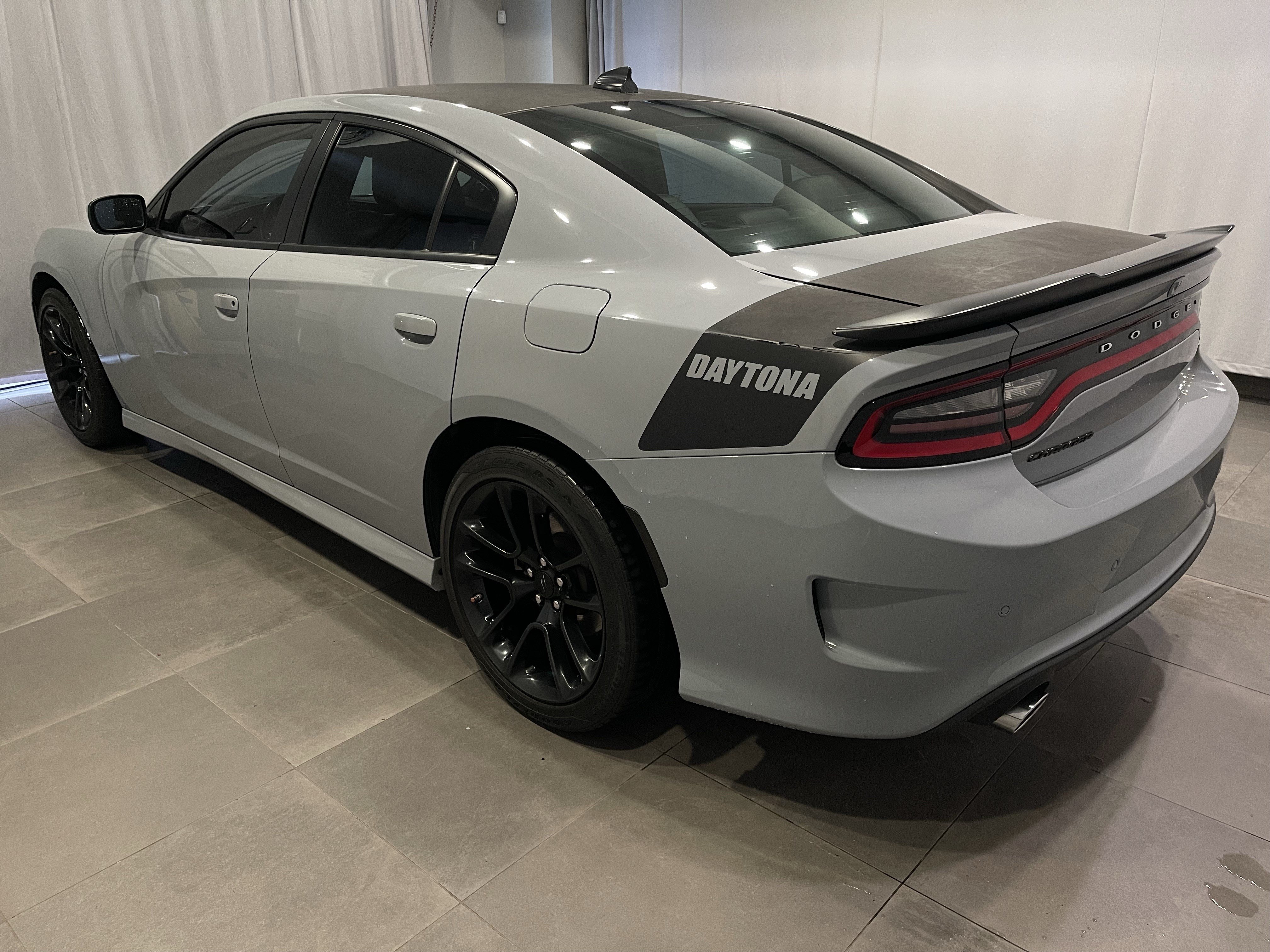 Used 2022 Dodge Charger R/T w/ Daytona Edition Group RWD image 4