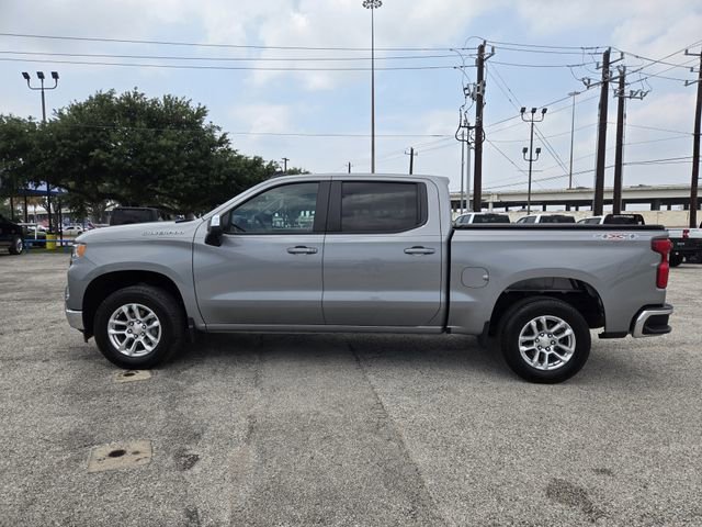 Used 2023 Chevrolet Silverado 1500 LT AWD/4WD image 4