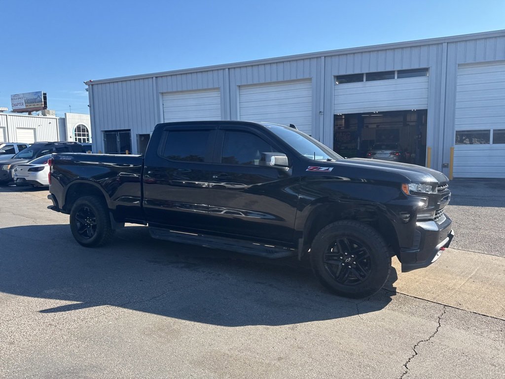 Used 2020 Chevrolet Silverado 1500 LT Trail Boss image 3