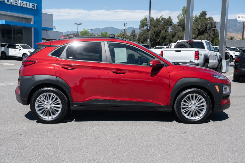 Used 2021 Hyundai Kona SEL Plus FWD image 3