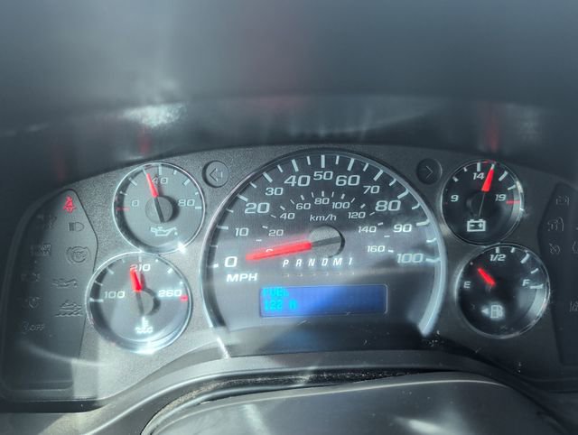 Used 2024 Chevrolet Express 2500 w/ Driver Convenience Package image 16