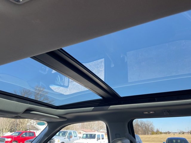 Used 2023 Ford F150 Lariat w/ Equipment Group 502A High image 9