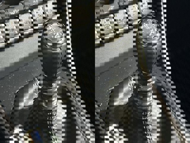 New 2025 Toyota GR86 Premium image 18