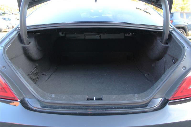 Used 2015 Mercedes-Benz CLS 550 w/ Premium Package image 34