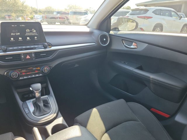 Used 2019 Kia Forte LXS image 3