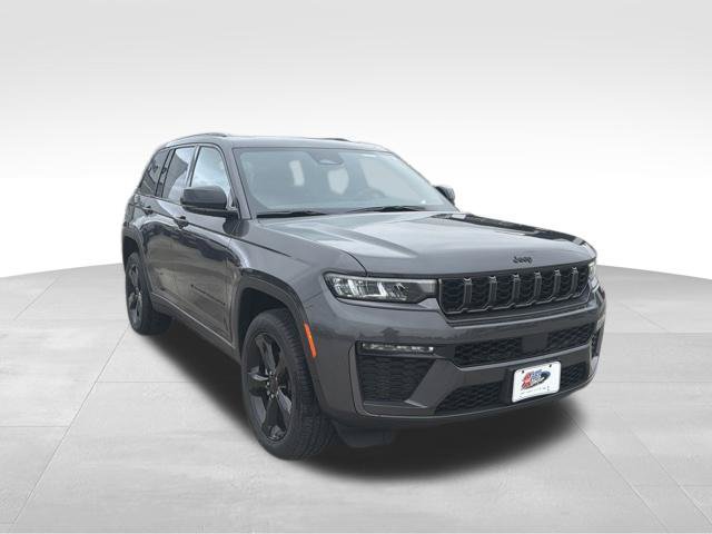 Used 2026 Jeep Grand Cherokee Limited w/ Limited Altitude Package AWD/4WD image 9