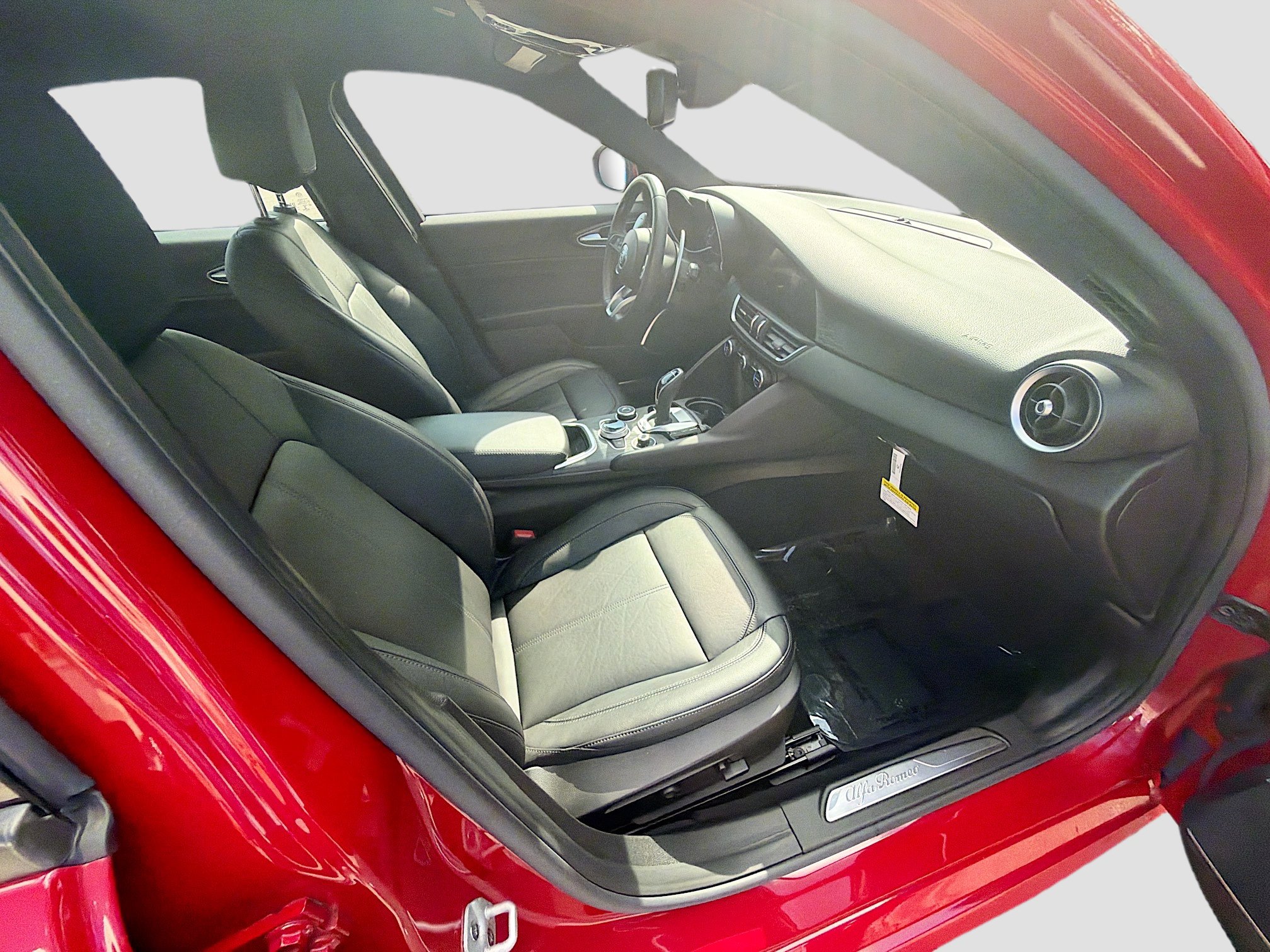 Used 2023 Alfa Romeo Giulia Sprint image 31