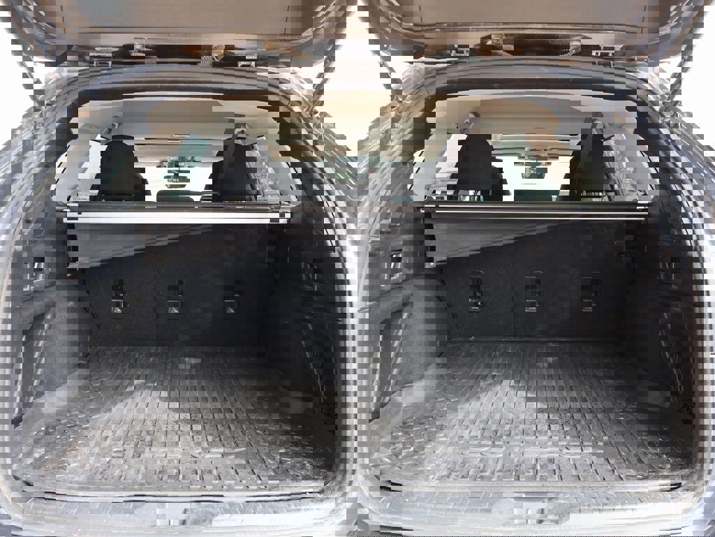 Used 2023 Subaru Outback Premium image 15