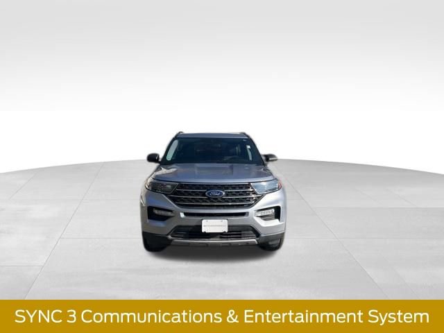 Certified 2022 Ford Explorer XLT w/ Equipment Group 202A image 4