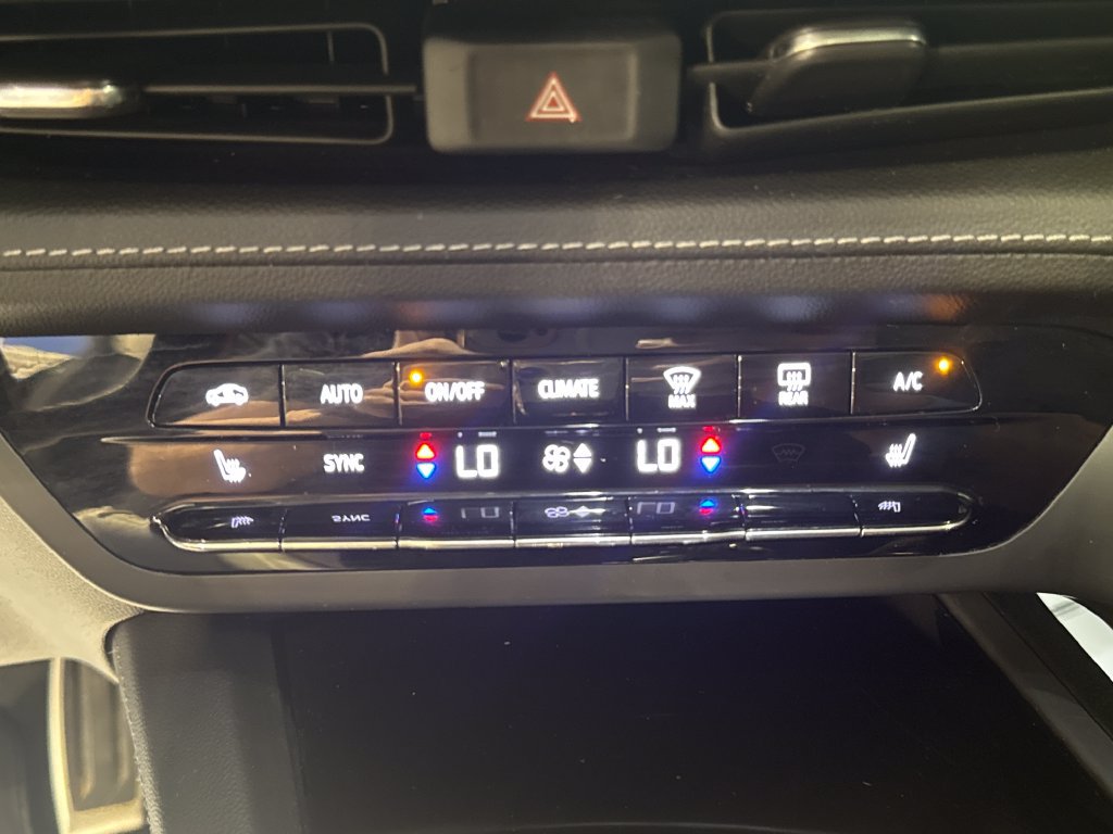Used 2023 Buick Envision Essence w/ Sport Touring Package FWD image 14