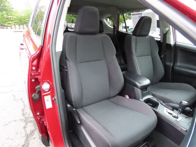 Used 2018 Toyota RAV4 XLE w/ Plus Extra Value Package AWD/4WD image 17