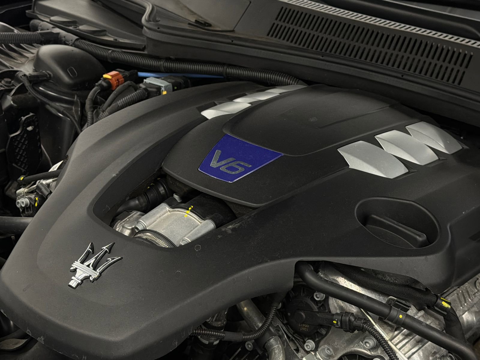 Used 2022 Maserati Quattroporte Modena image 38
