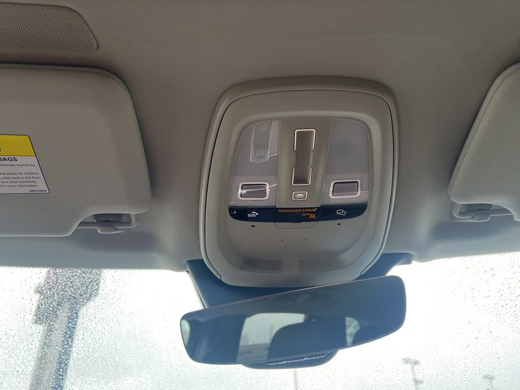 New 2026 Volvo XC90 B6 Plus w/ Protection Package Premier image 26