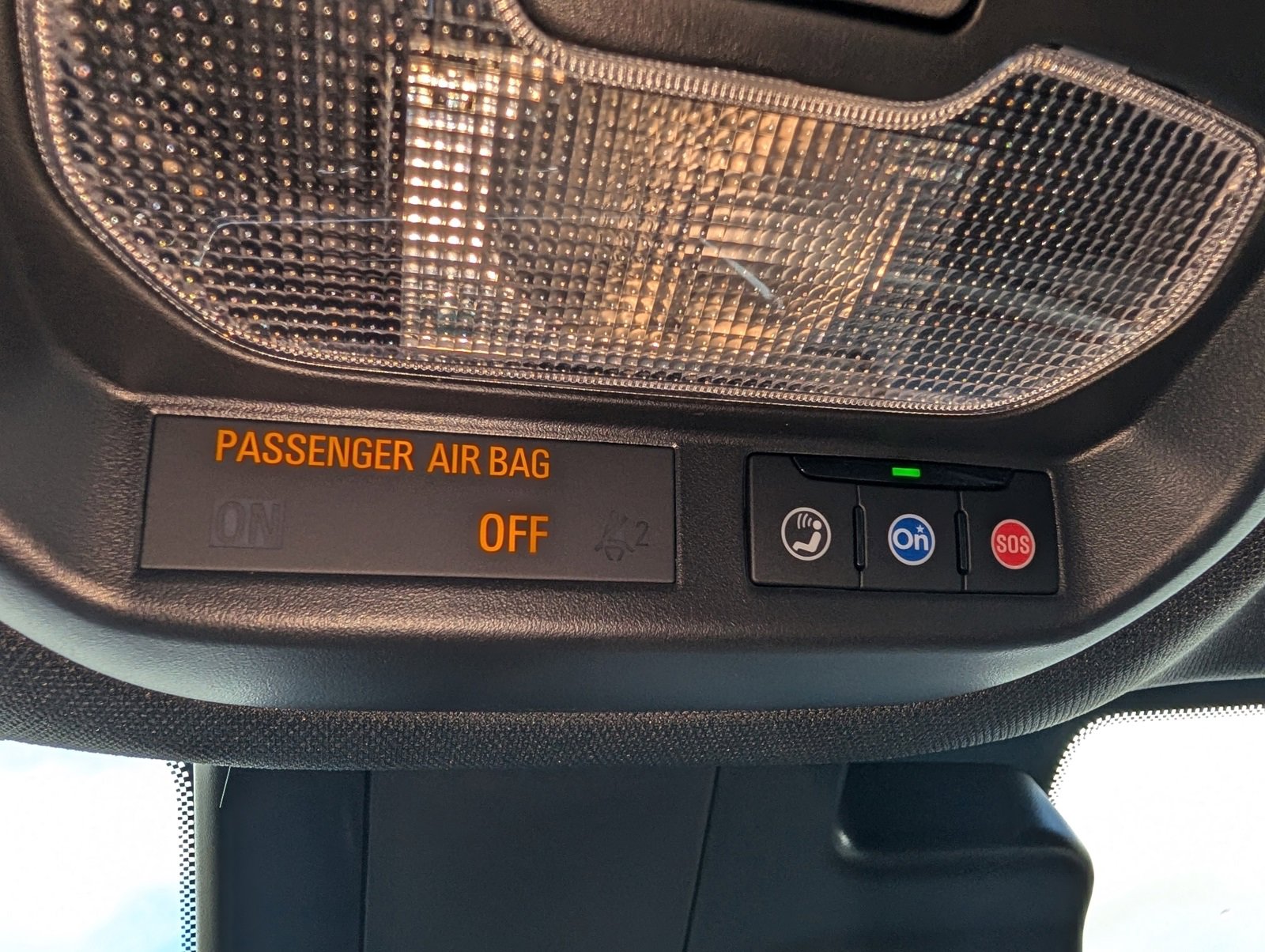 Used 2025 Chevrolet Trax RS w/ Driver Confidence Package image 19