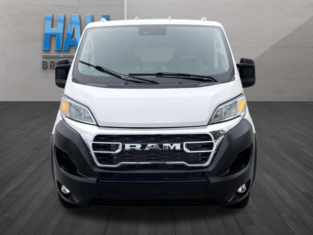 Used 2025 RAM ProMaster 2500 w/ U-Haul Equipment Group FWD image 8