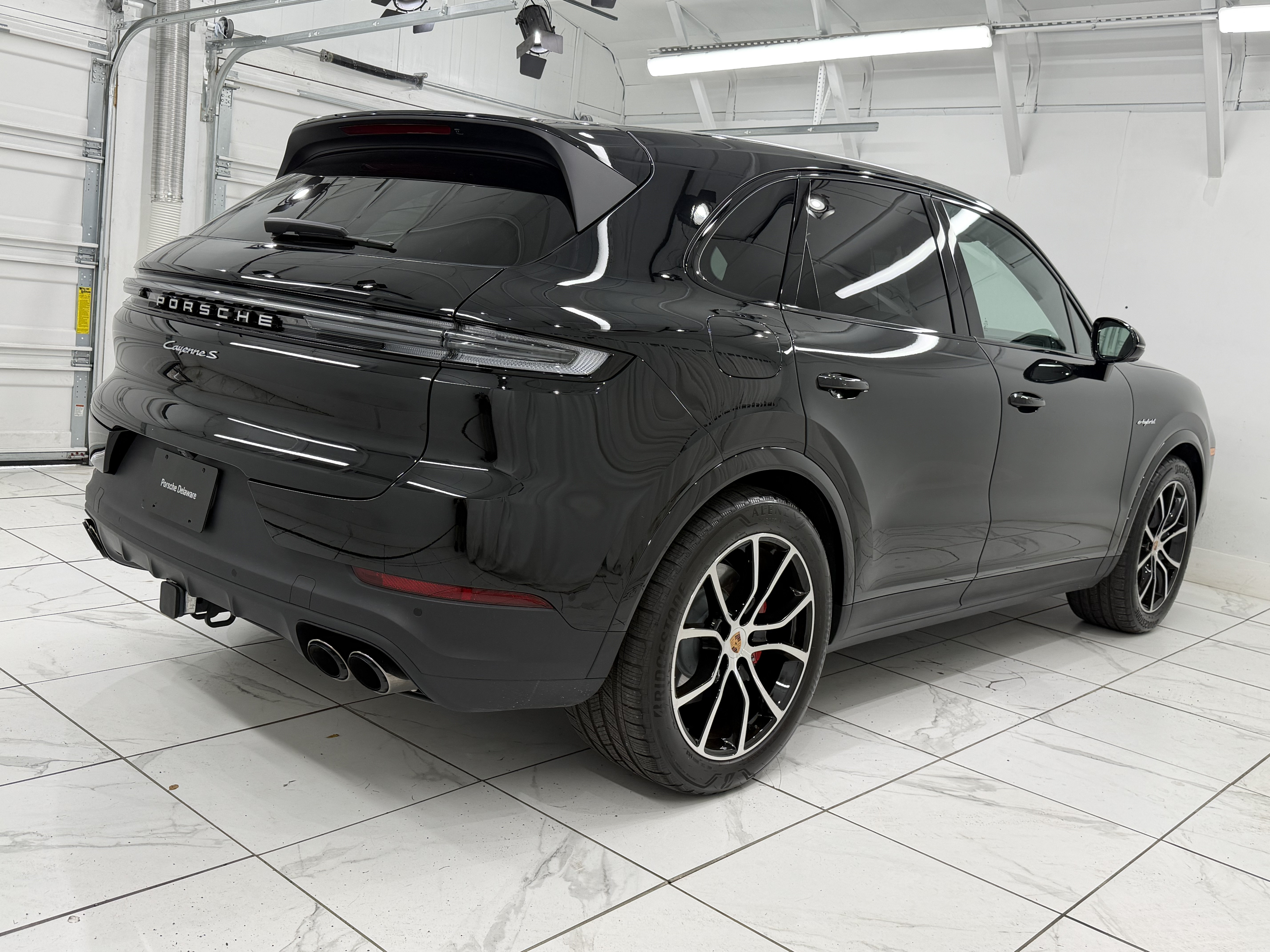 Certified 2026 Porsche Cayenne S AWD/4WD image 11